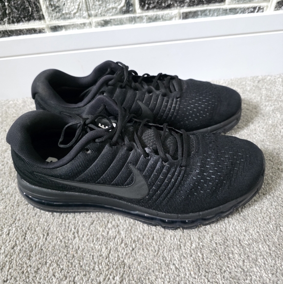 Nike Air Max Men's Black Sneakers Size 14 - Picture 7 of 9